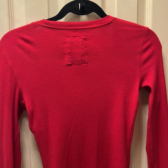 Long sleeve button up - Picture 4 of 4